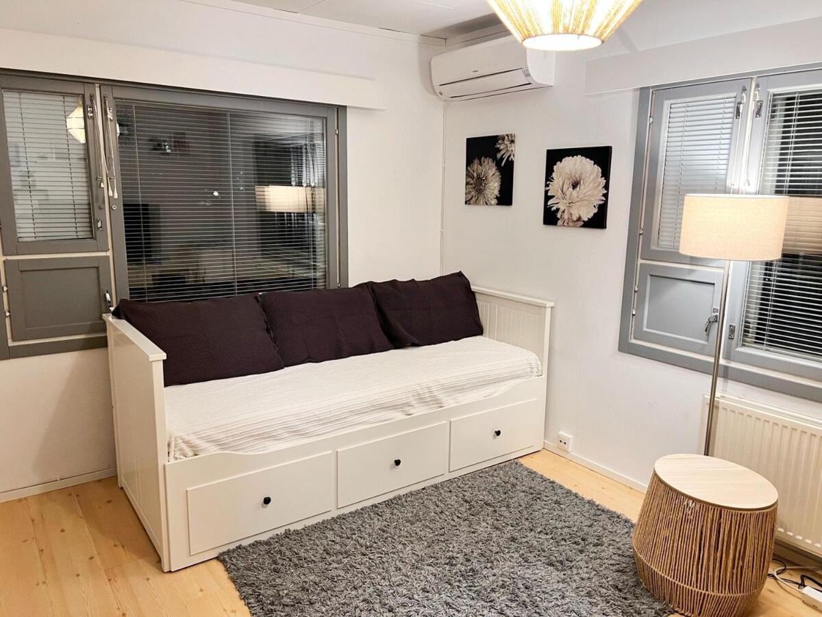 Апартаменты Sunny Nest 1 Вааса Экстерьер фото